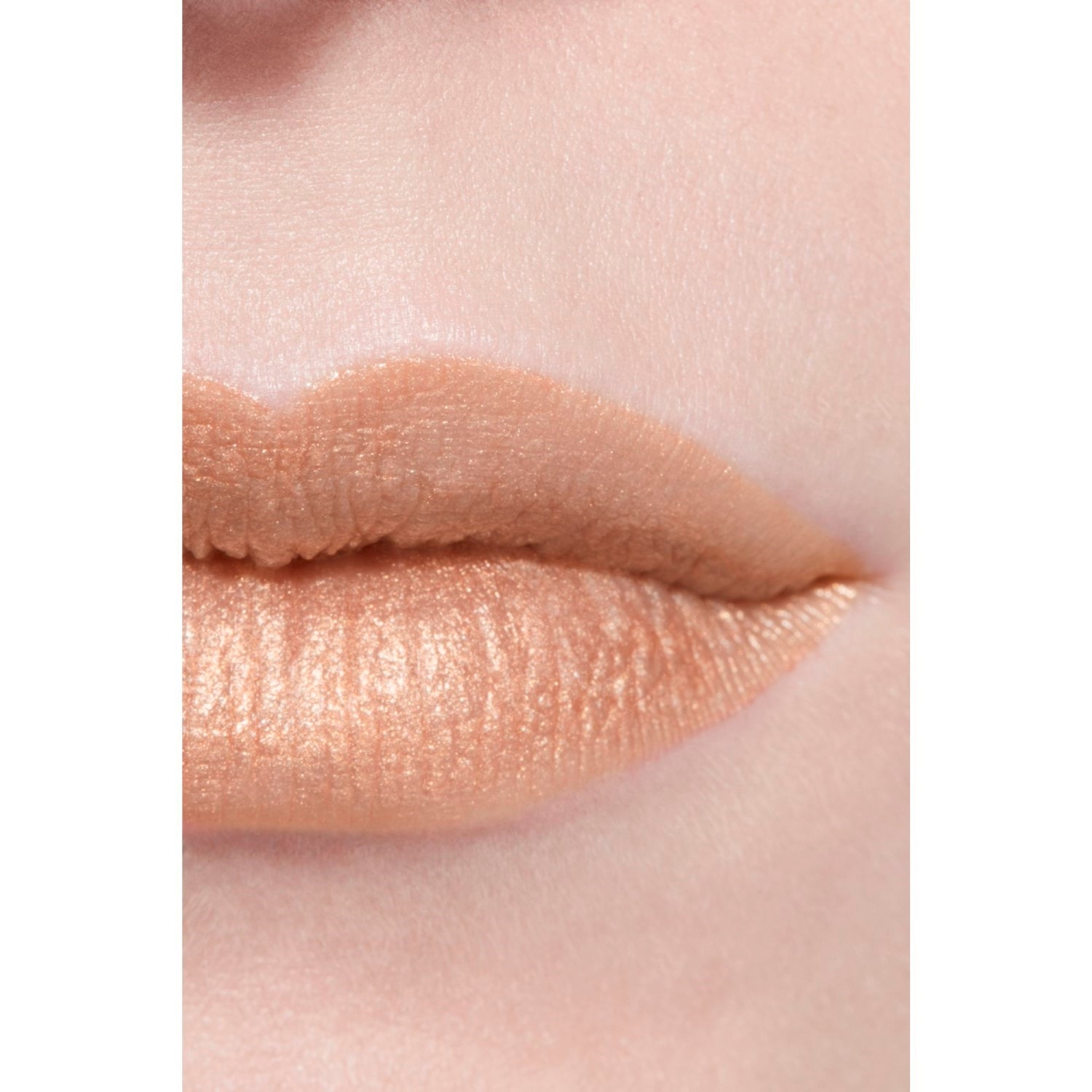 LABIAL LÍQUIDO MATE